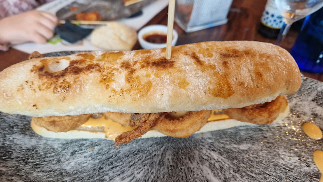 C. Luis Montoto, 32, 41018 Sevilla