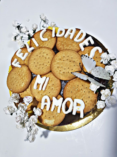 Celebralo con ALMUDENA LEON