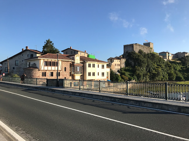 Rúa Ourense, 8, 15100 Carballo, A Coruña