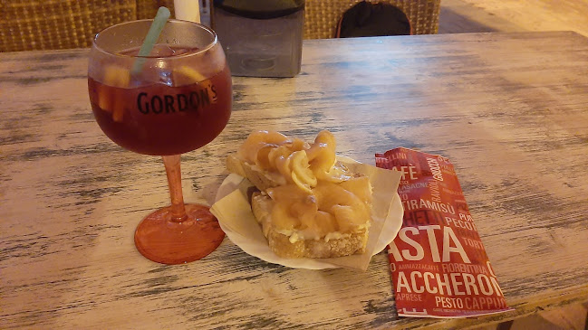 Opinii despre Café Menorca în Mahón - Gastronomía y hostelería