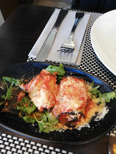 C. de los Monasterios de Suso y Yuso, 12, Fuencarral-El Pardo, 28034 Madrid