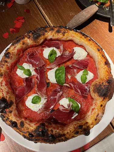 Restaurante Roostiq Marbella - Gastronomía y hostelería