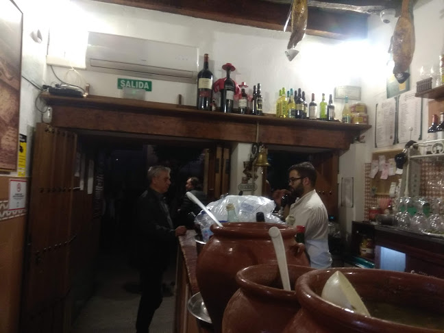Opinii despre Bodega Los Soportales în Sevilla - Gastronomía y hostelería