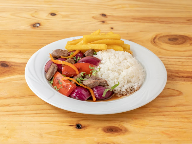 Perú En Tu Mesa Open Times