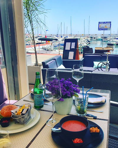 Opinii despre Seafood&Wine Lounge în Marbella - Gastronomía y hostelería