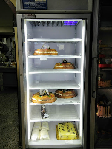 Reviews of Horno de Pan y Pastelería Medina in Santa Coloma de Gramenet - Gastronomía y hostelería
