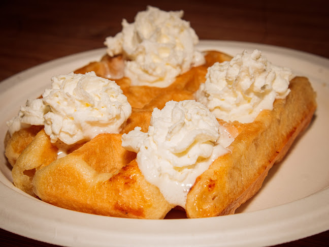 PIZZERÍA AL PUNT. Phone number