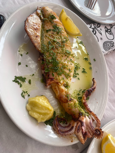 Comments and reviews of Restaurante EL TIMÓN comida mediterranea arroceria terraza frente al mar