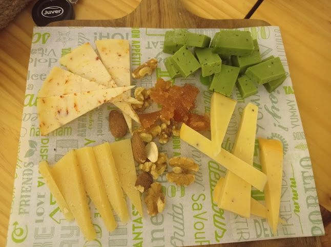 C. Monsalves, 6, Casco Antiguo, 41001 Sevilla