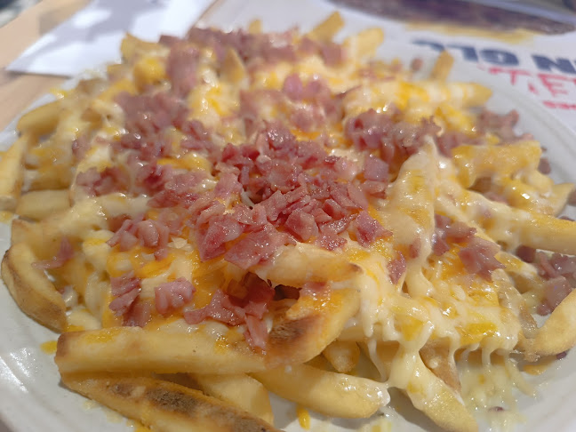 Plaza de Aluche, C.C, Av. de los Poblados, 58, 28044 Madrid