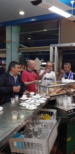 Comments and reviews of Bar Freiduria Berlin Platos Combinados