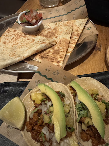 Gallo Santo Gràcia - Gastronomía y hostelería