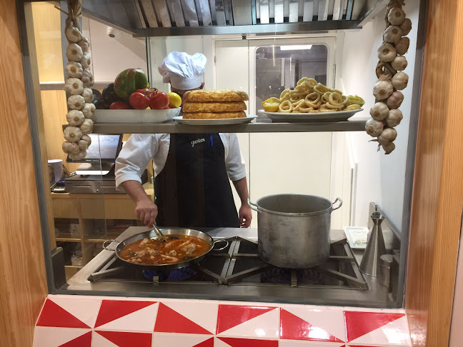 Pl. Mayor, 8, Centro, 28012 Madrid