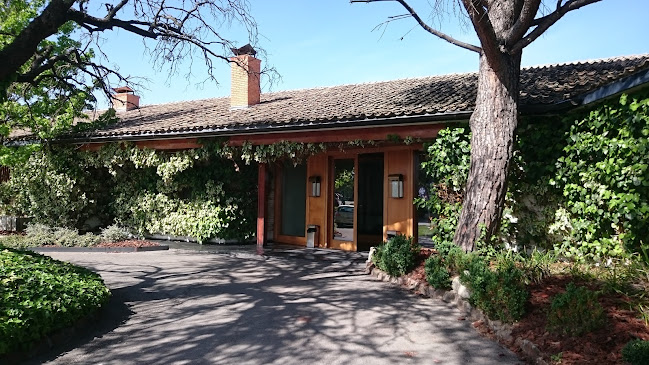 Comentarii opinii despre Restaurante en el Complejo Deportivo del RACE - Real Automóvil Club de España