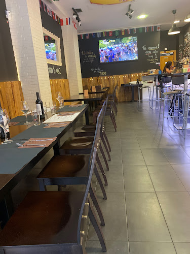 Comments and reviews of La Movida Café Bar