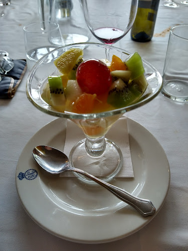 Comentarii opinii despre Restaurante en el Complejo Deportivo del RACE - Real Automóvil Club de España