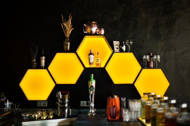 Tipsy Bee Phone number