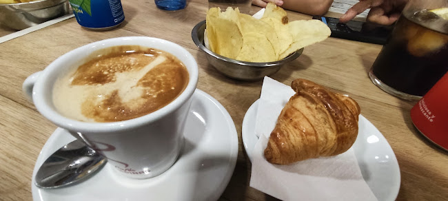 Av. Alcalde Gregorio Espino, 23, Lavadores, 36205 Vigo, Pontevedra