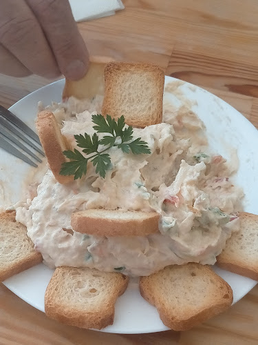 Comments and reviews of Bar Cafetería La Zarza