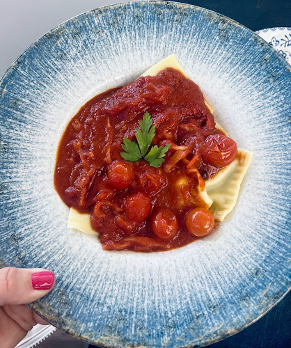 Pizzería Fattucchi - Gastronomía y hostelería