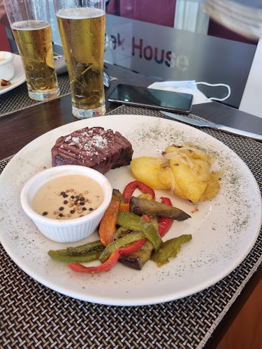 555 Restaurante puerto - Gastronomía y hostelería