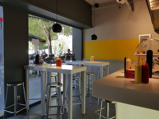 Carrer de Déu i Mata, 54, 56, Distrito de Les Corts, 08029 Barcelona