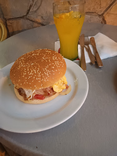 Opinii despre Kyöto -bar-cafetería, apuestas deportivas, local de Juego în Palma - Gastronomía y hostelería