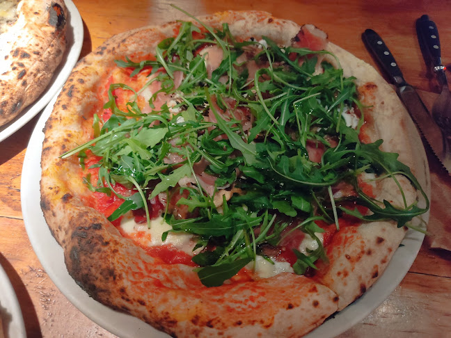 Comments and reviews of Frankie Gallo Cha Cha Cha | Pizzería Raval