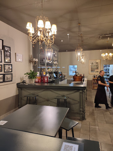 Restaurante Misa de 12 - Gastronomía y hostelería