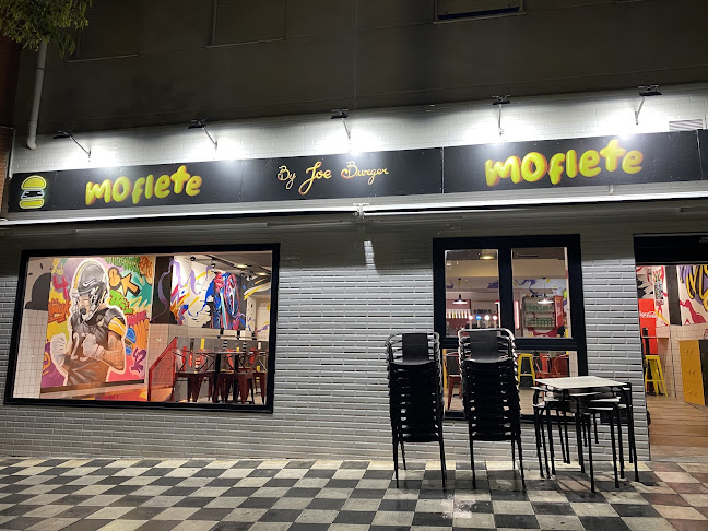 Moflete by Joe Burger