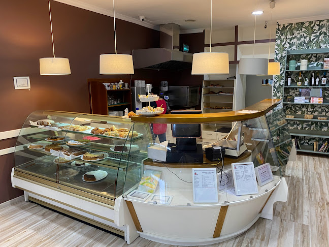 Comments and reviews of Pastelería La Cerdaña