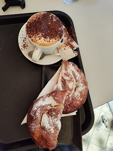 Comentarii opinii despre La Perla Montgat Fleca Cafeteria