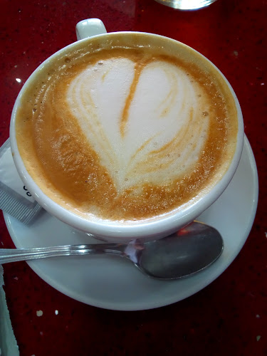 Comentarii opinii despre La Perla Montgat Fleca Cafeteria