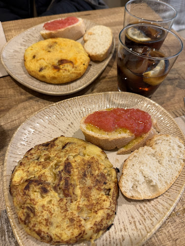 Comments and reviews of Emyfa Arturo Soria