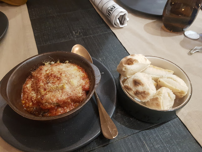 Paffuto (Aragón) - Gastronomía y hostelería