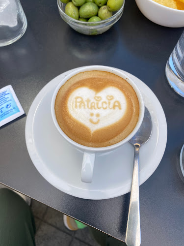 Bar Vi Ai Pi Open Times