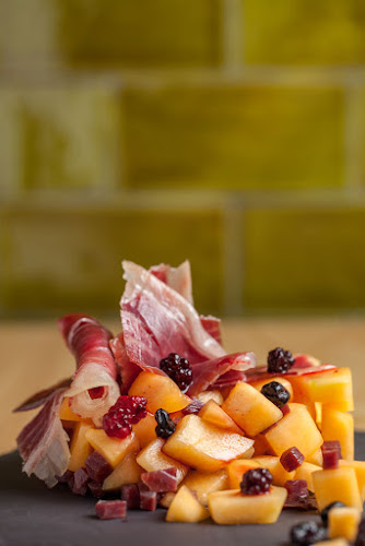 Restaurante Cinco Jotas Sevilla Phone number