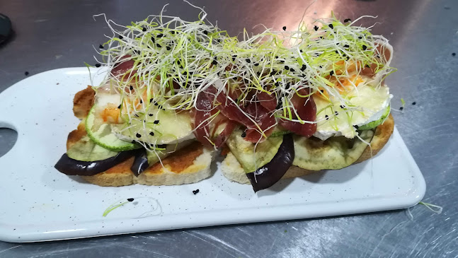 La Jamonería de Mesa y López Phone number