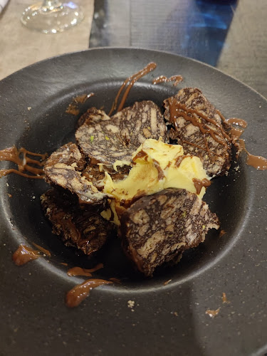 Paffuto (Aragón) - Gastronomía y hostelería