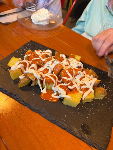 ADEREZO tapas&brasas- EL PORVENIR - Sevilla