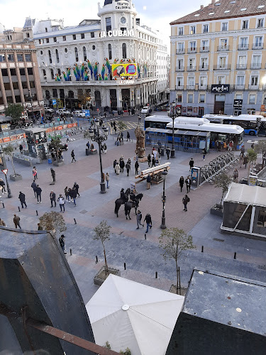 C. de Carretas, 14, 3ro, 28012 Madrid, España