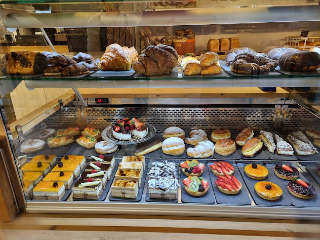 Panadería y Pastelería La Molienda