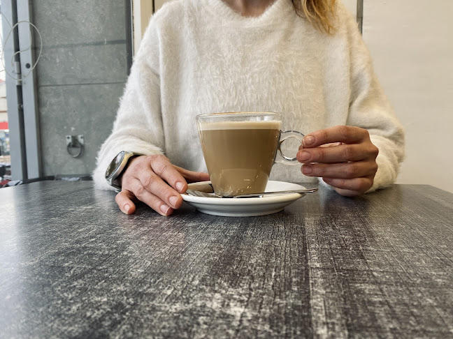 La Teneria Forn de pa i degustació Phone number