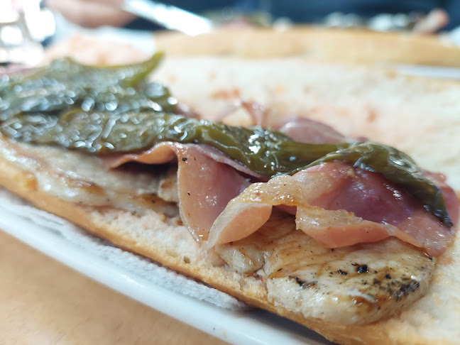 Comments and reviews of Bar Laureano