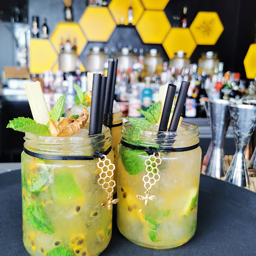 Tipsy Bee - Puerto Rico