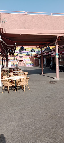 Gran Café Latino Open Times