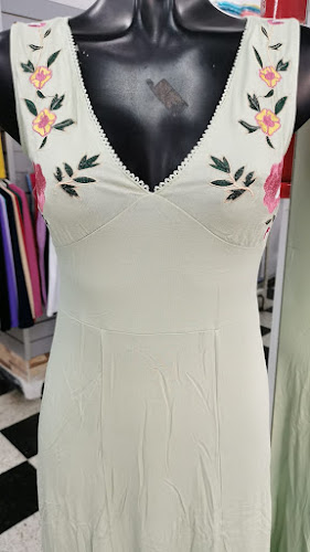 Opinii despre CC Lady Paris în Las Palmas de Gran Canaria - Gastronomía y hostelería