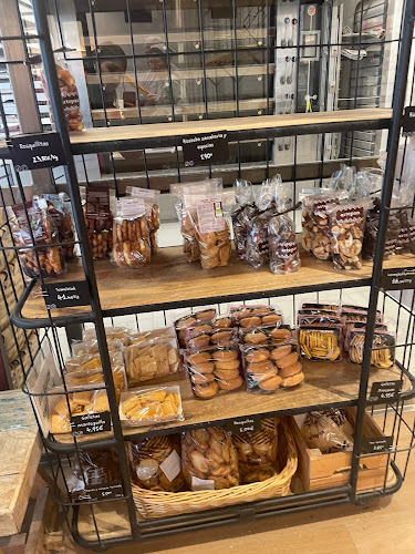 Calle Pintor Diaz de Olano margolaria Kalea, 11, 01008 Gasteiz, Araba