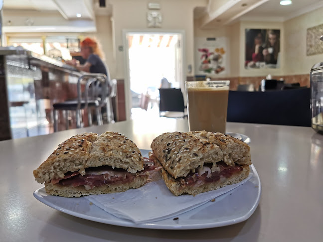 Cafetería Las Candelas Open Times