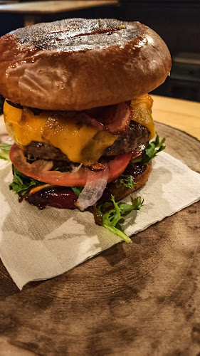 El jardín - Gastronomía y hostelería